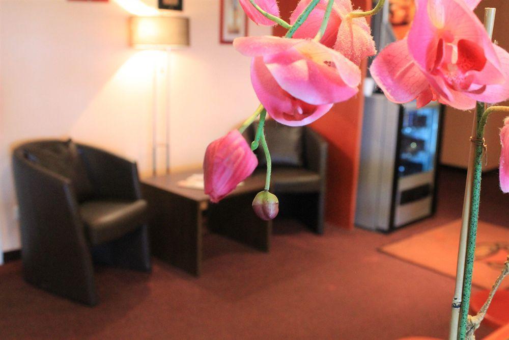Quick Palace Hotel Noyelles-Godault Esterno foto