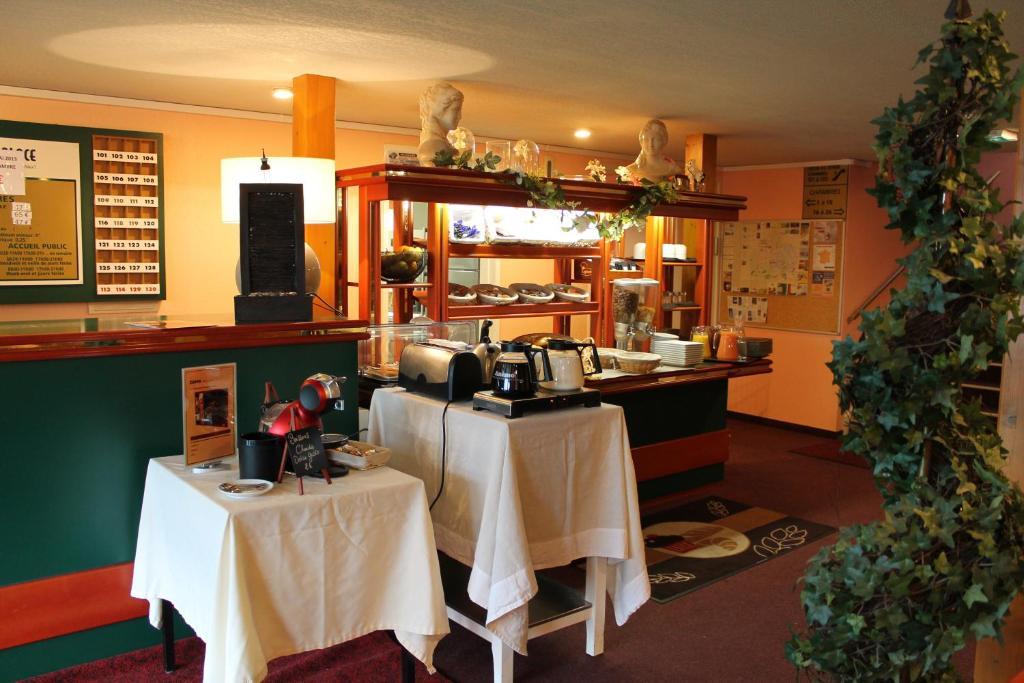 Quick Palace Hotel Noyelles-Godault Esterno foto